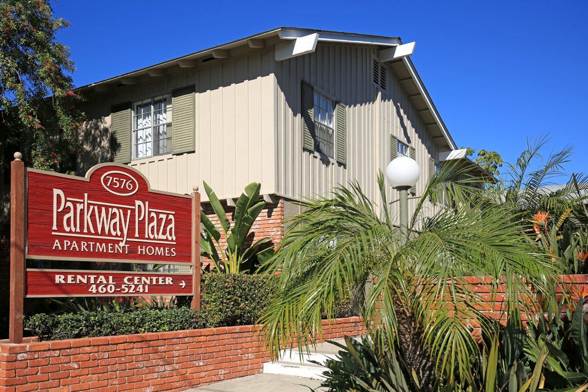 7614 Parkway Drive, Unit 1N